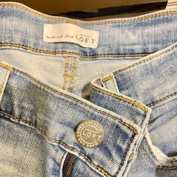 Ann Taylor Loft Straight Leg Jeans - sizes24 - Picture 3 of 5